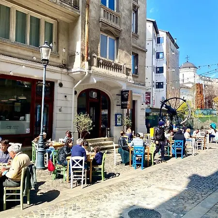 Modern Old Town Central Apartment Bucharest